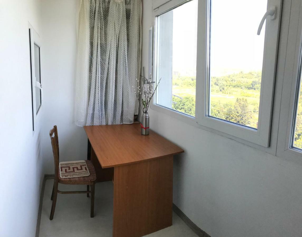 Fantastic View On Chisinau Center - Super Fast Wifi - Two Botanical Gardens - 2Br Apartment Luaran gambar
